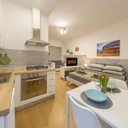 Loft Con Cucina Collegamenti Diretti Per Fiumicino & Termini Vicino Metro A Daire *