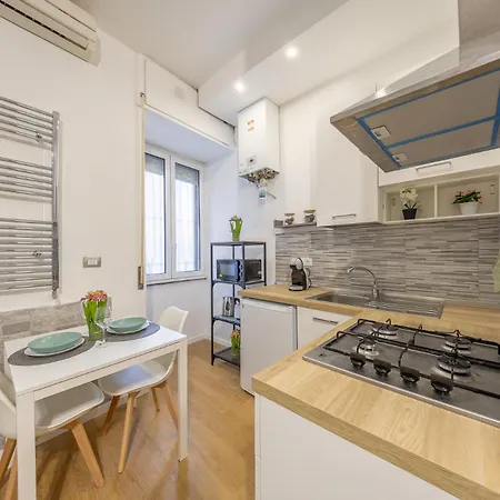 Loft Con Cucina Collegamenti Diretti Per Fiumicino & Termini Vicino Metro A Daire Roma